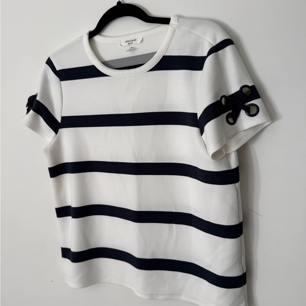 Cable & Gauge Navy and White Short Sleeve Top